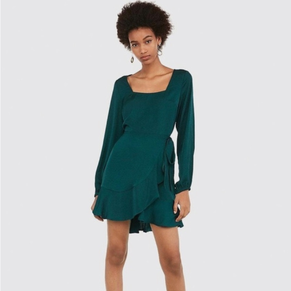 Express. Emerald dress. Size Small Petite